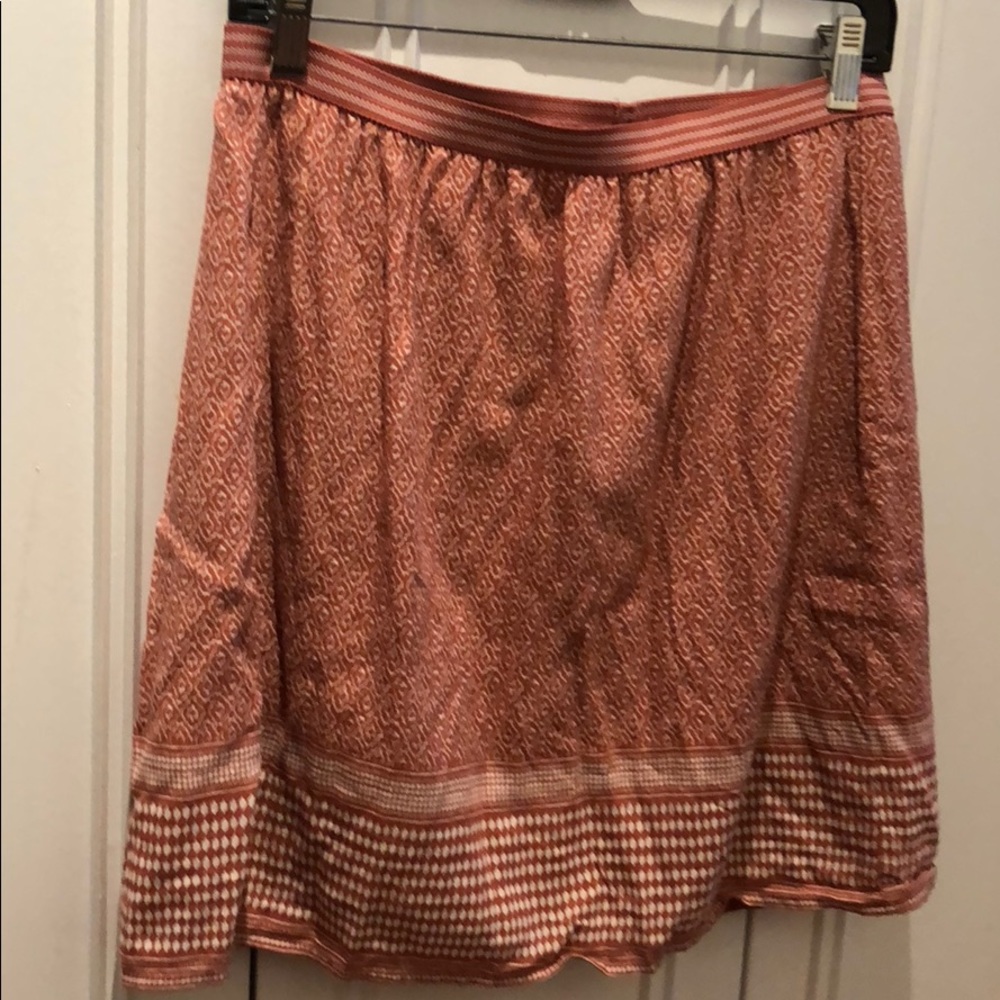 M Never Worn Old Navy printed summer skirt